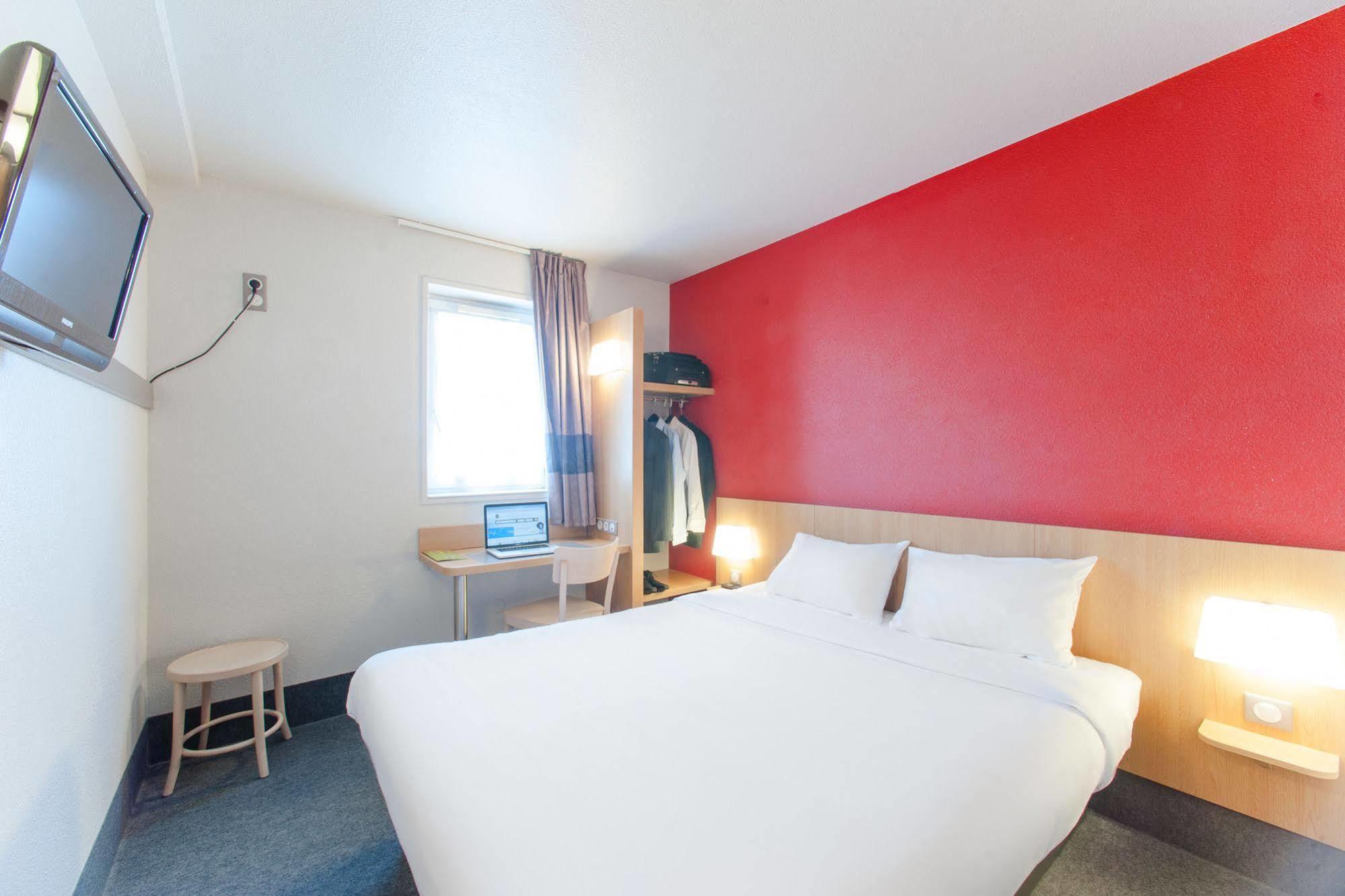 B&B Hotel Troyes Saint-Parres-Aux-Tertres Eksteriør billede